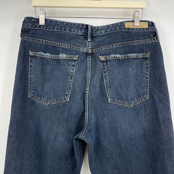 GRLFRND | Helena Straight Leg Jeans in Santi Dark Wash 30 - Picture 9 of 13